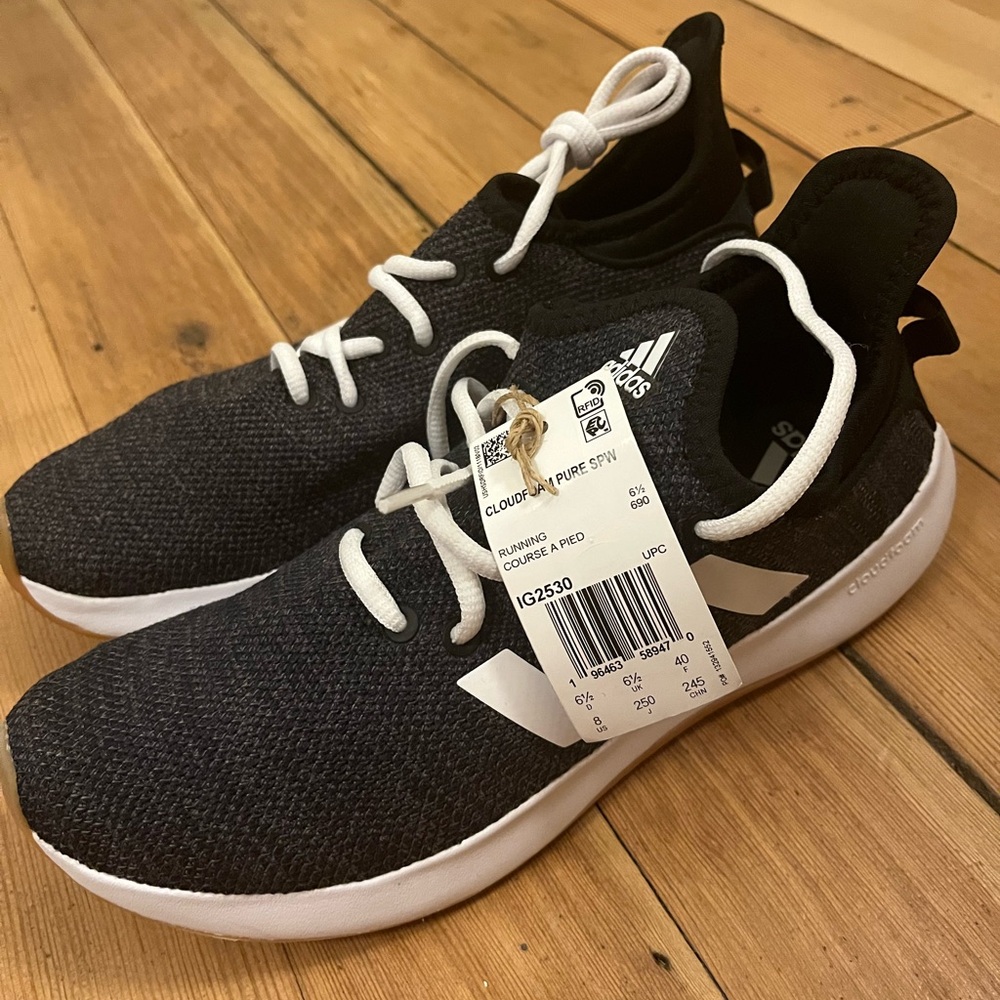 Adidas black and White Running Shoes, brand new w/o tags